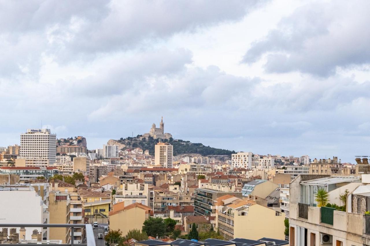 "Chez Marius" Appartement Avec Terrasse Pour 4 Personnes A Marsilia Exterior foto